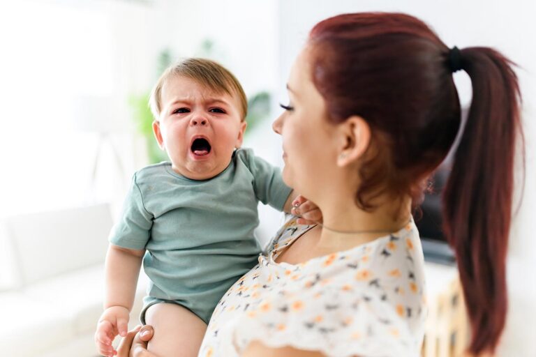 How to Deal with 1 Year Old Tantrums