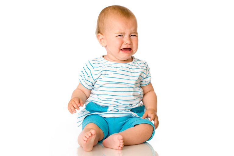 5 Reasons Your Baby Wakes Up Crying Hysterically