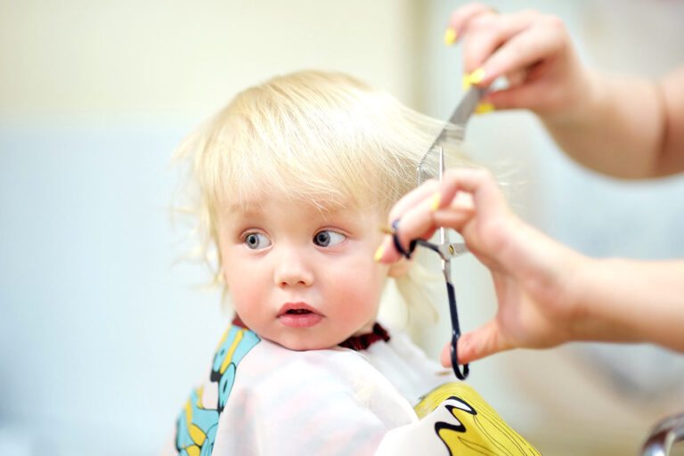 8 Tips for Your Child’s First Haircut at a Salon